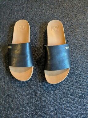 Reef Slip On Sandals